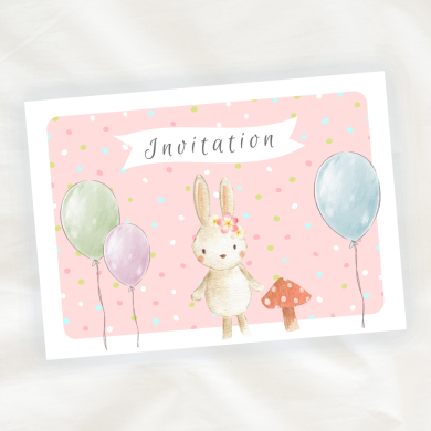 Lot de 8 cartes d'invitation anniversaire enfant - Fille - Animaux - Lapin sur fond rose avec des ballons en Aquarelle