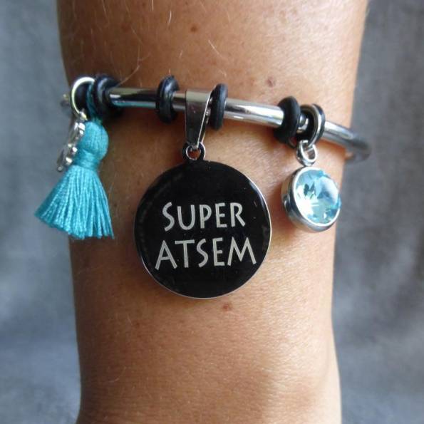 Bracelet Médaille Gravée "Super ATSEM" - Couleurs au choix